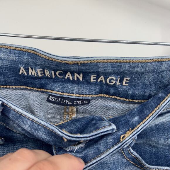American Eagle Next Level Stretch Distressed Midi Jean Shorts Size 2 - Picture 2 of 5